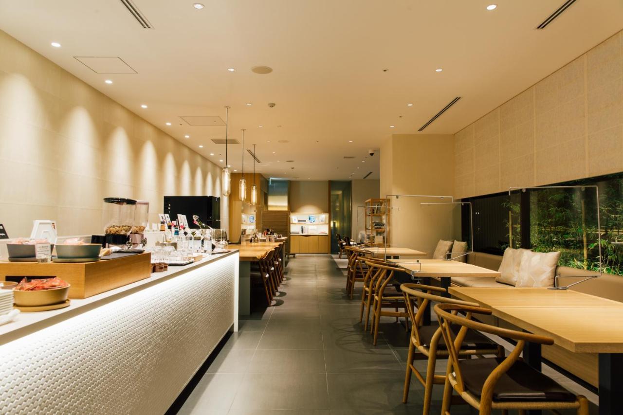 Kanazawa Tokyu Hotel Exterior photo Interior of a typical Starbucks Reserve store