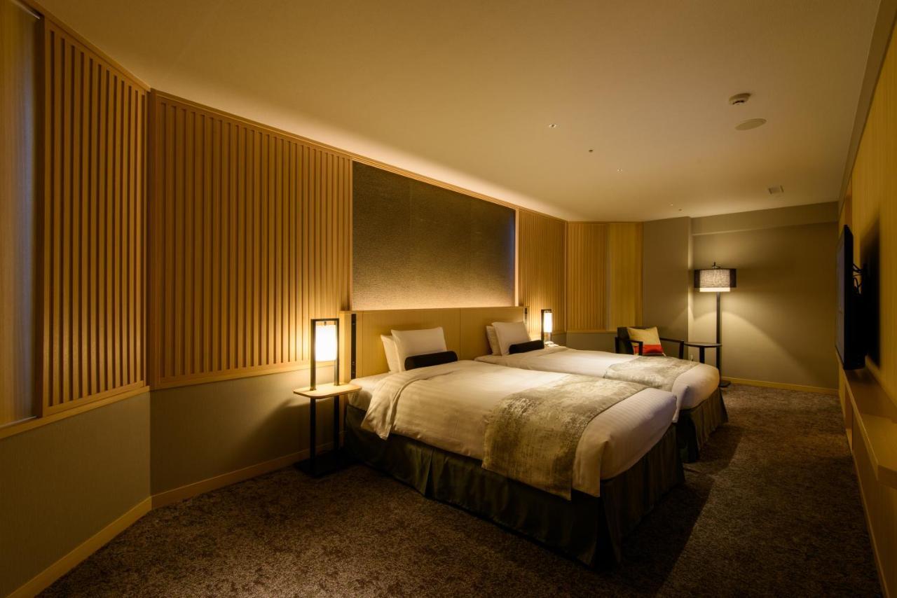 Kanazawa Tokyu Hotel Exterior photo A room at the hotel